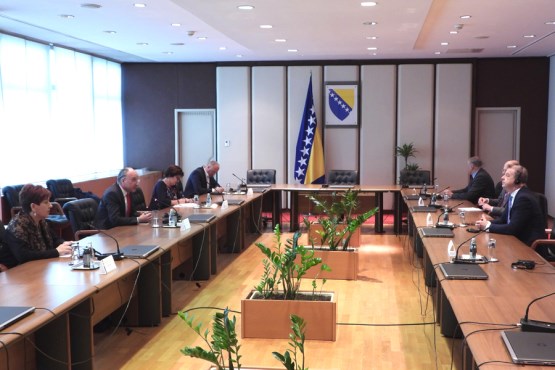 Članovi Privremene istražne komisije Predstavničkog doma za utvrđivanje stanja u pravosudnim institucijama BiH razgovarali sa glavnim tužiocem Međunarodnog rezidualnog mehanizma za krivične tribunale